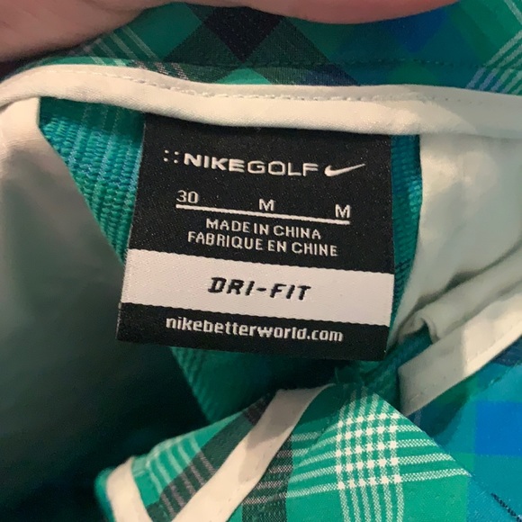 - Nike Golf Plaid Green Shorts - Picture 2 of 8